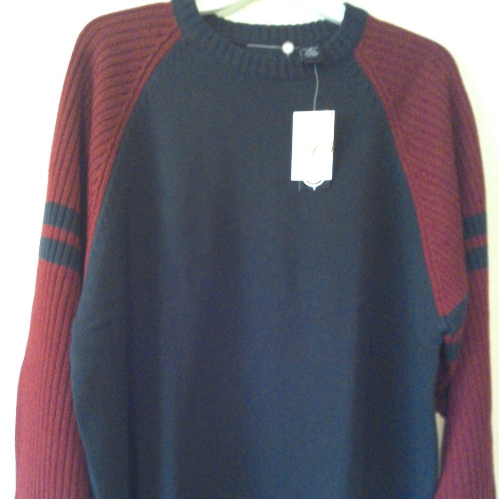 MEN'S PULLOVER CREW NECK SWEATER BLUE & RED XL